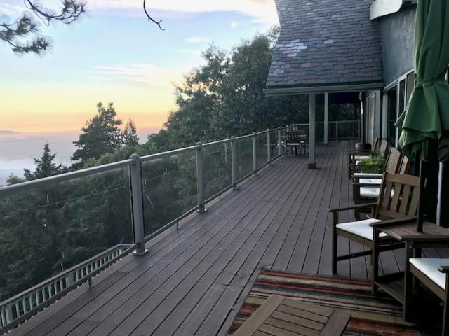 Skyforest Inn Экстерьер фото